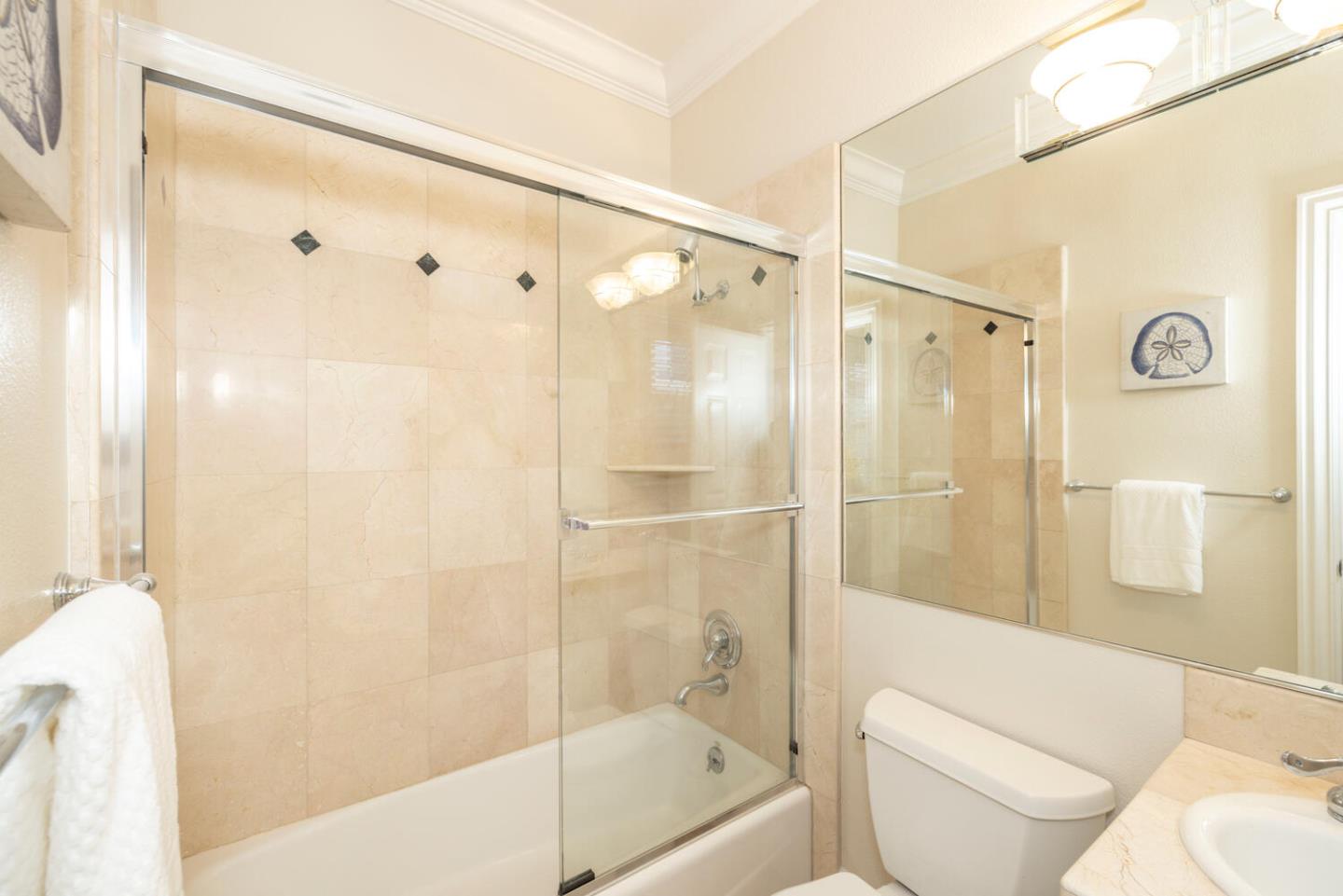 Detail Gallery Image 39 of 52 For 1536 Bernal Ave, Burlingame,  CA 94010 - 5 Beds | 4/1 Baths