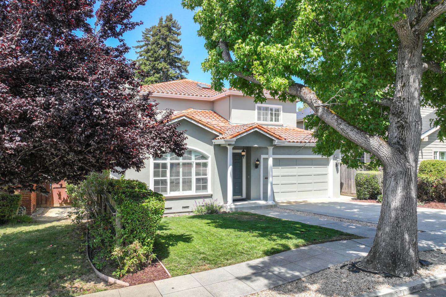 Detail Gallery Image 45 of 52 For 1536 Bernal Ave, Burlingame,  CA 94010 - 5 Beds | 4/1 Baths