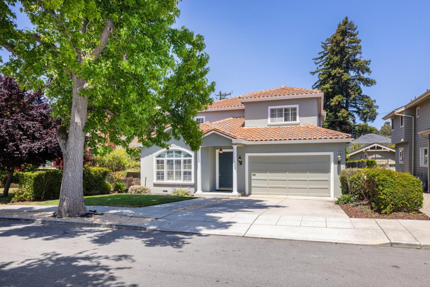 Detail Gallery Image 50 of 52 For 1536 Bernal Ave, Burlingame,  CA 94010 - 5 Beds | 4/1 Baths