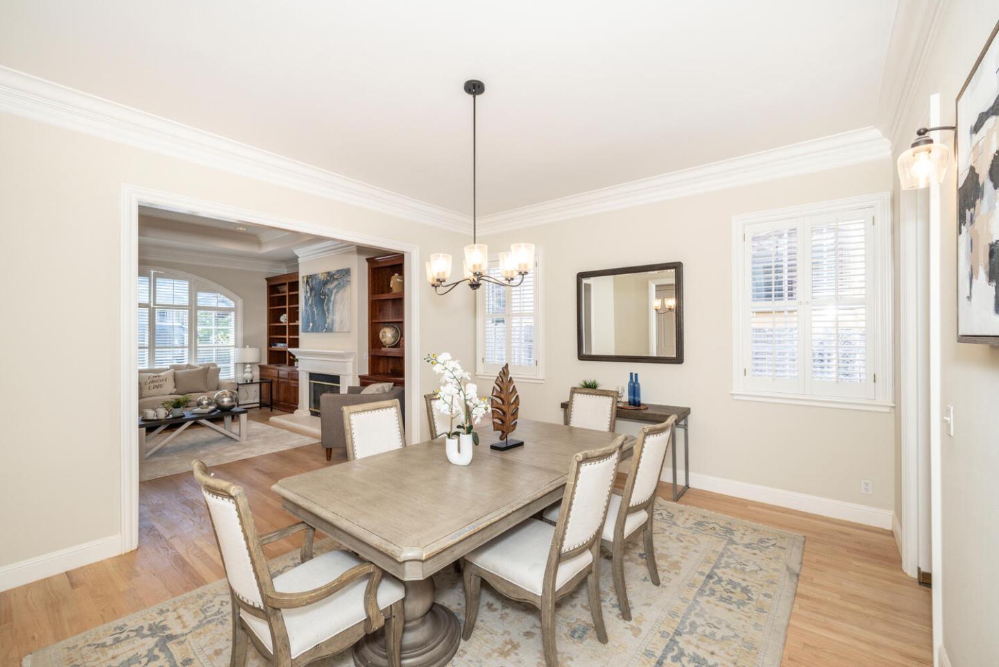 Detail Gallery Image 8 of 52 For 1536 Bernal Ave, Burlingame,  CA 94010 - 5 Beds | 4/1 Baths