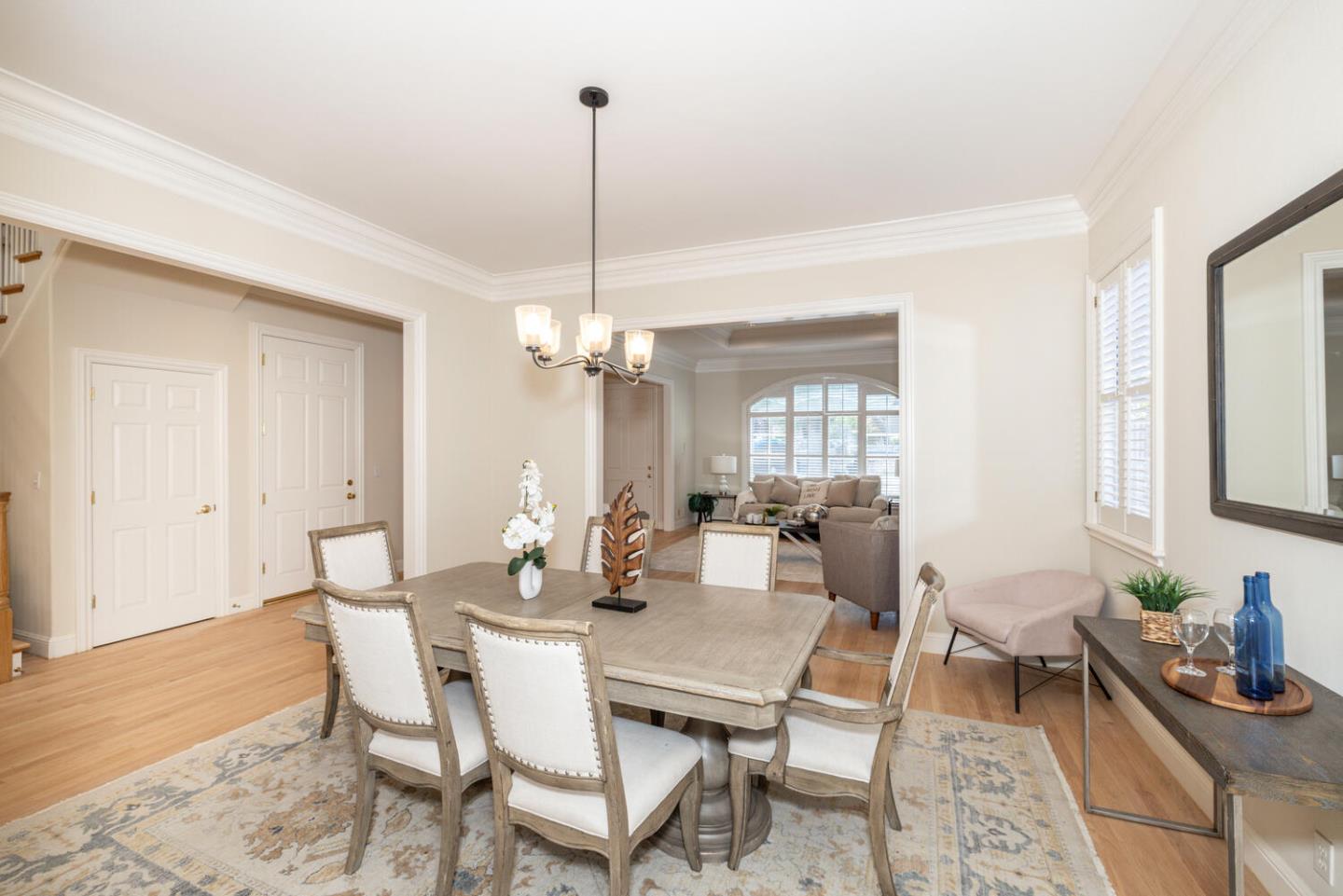 Detail Gallery Image 9 of 52 For 1536 Bernal Ave, Burlingame,  CA 94010 - 5 Beds | 4/1 Baths
