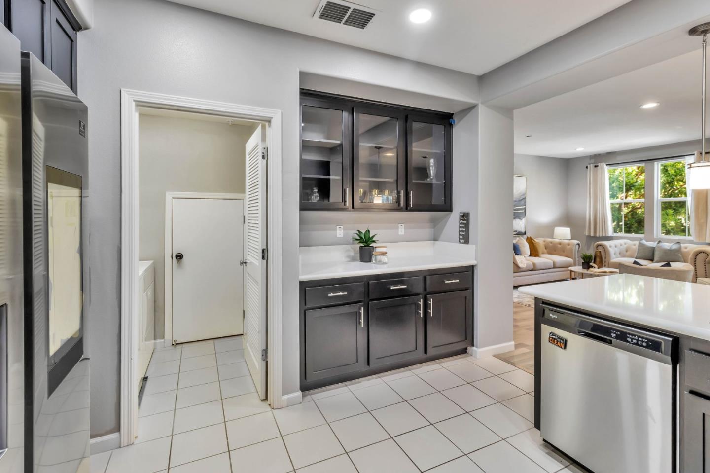 Detail Gallery Image 10 of 53 For 1490 Coyote Creek Way, Milpitas,  CA 95035 - 3 Beds | 2/1 Baths
