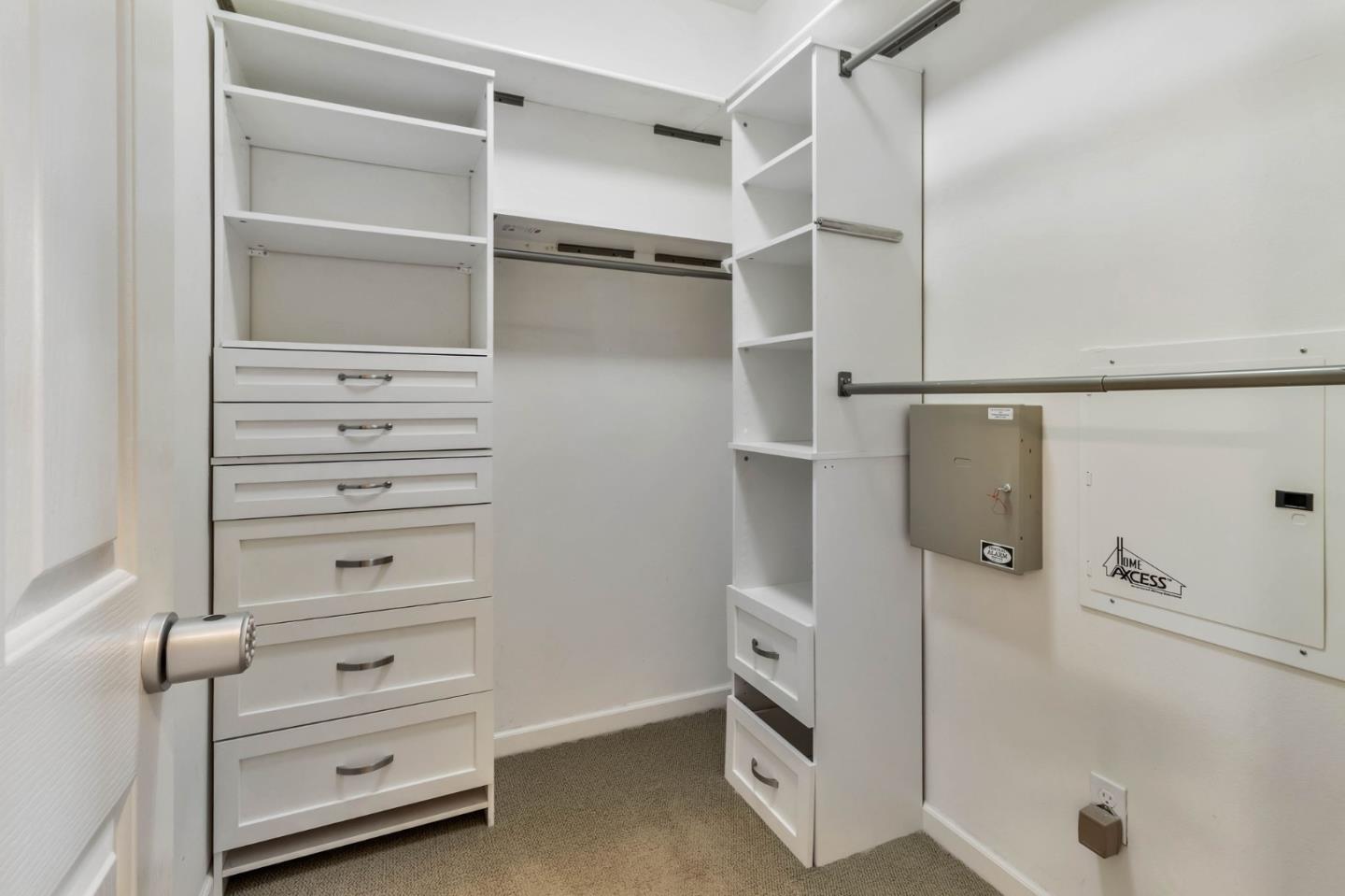 Detail Gallery Image 30 of 53 For 1490 Coyote Creek Way, Milpitas,  CA 95035 - 3 Beds | 2/1 Baths