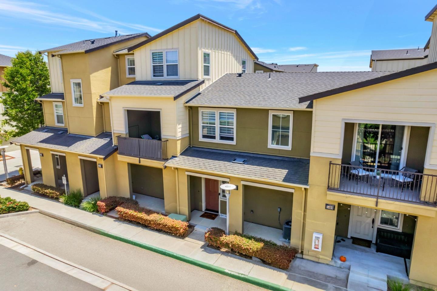 Detail Gallery Image 42 of 53 For 1490 Coyote Creek Way, Milpitas,  CA 95035 - 3 Beds | 2/1 Baths
