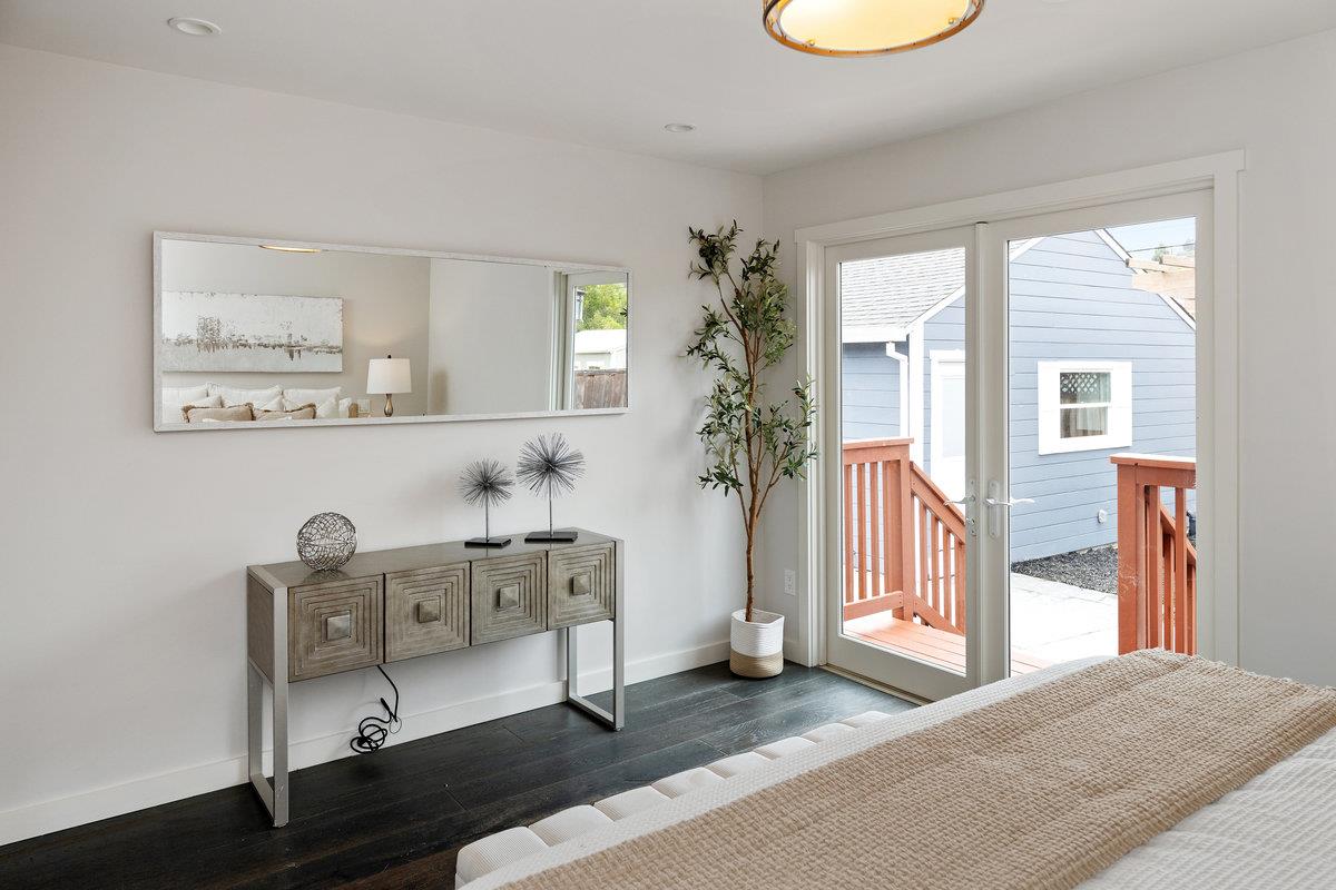 Detail Gallery Image 6 of 26 For 111 De Soto Way, San Bruno,  CA 94066 - 3 Beds | 2/1 Baths