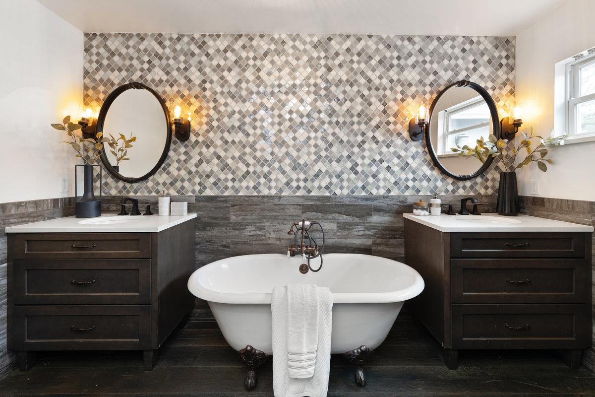 Detail Gallery Image 8 of 26 For 111 De Soto Way, San Bruno,  CA 94066 - 3 Beds | 2/1 Baths