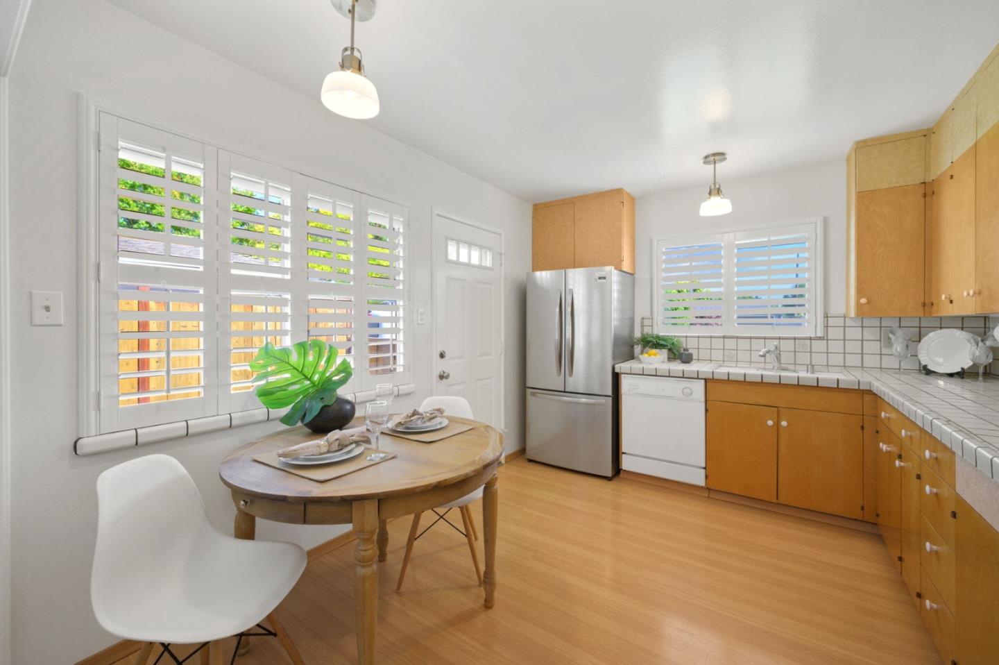 Detail Gallery Image 15 of 43 For 2271 Aram Ave, San Jose,  CA 95128 - 3 Beds | 2 Baths