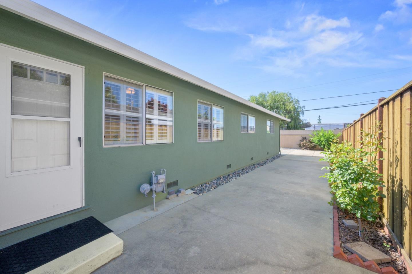 Detail Gallery Image 41 of 43 For 2271 Aram Ave, San Jose,  CA 95128 - 3 Beds | 2 Baths