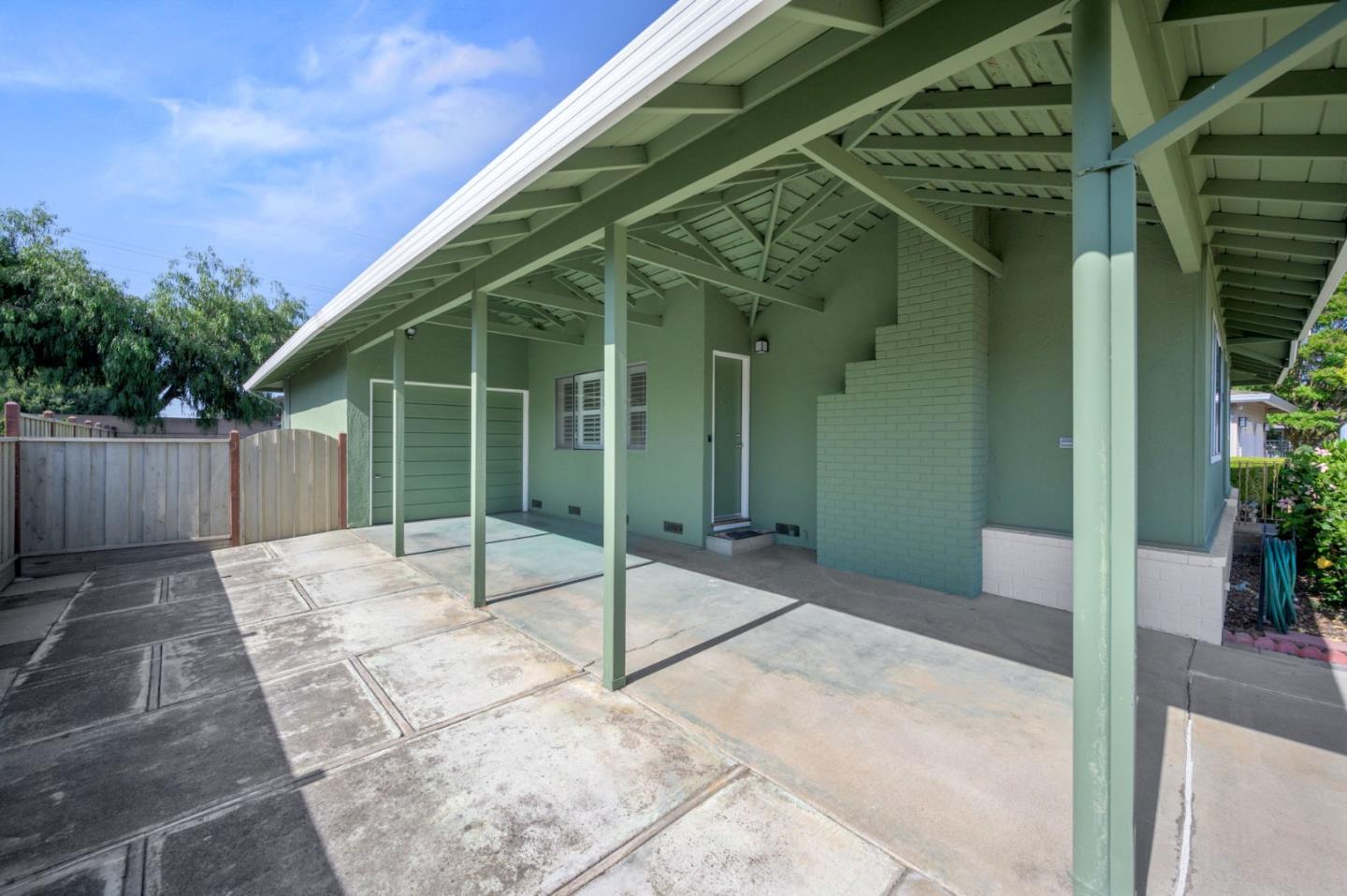 Detail Gallery Image 5 of 43 For 2271 Aram Ave, San Jose,  CA 95128 - 3 Beds | 2 Baths