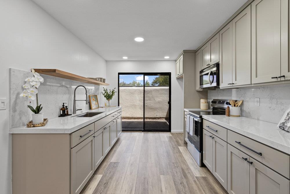 Detail Gallery Image 16 of 40 For 14 via Serra, San Juan Bautista,  CA 95045 - 2 Beds | 2/1 Baths