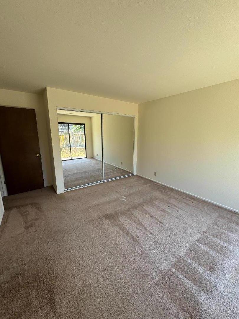 Detail Gallery Image 13 of 18 For 162 Linde Cir, Marina,  CA 93933 - 3 Beds | 2 Baths