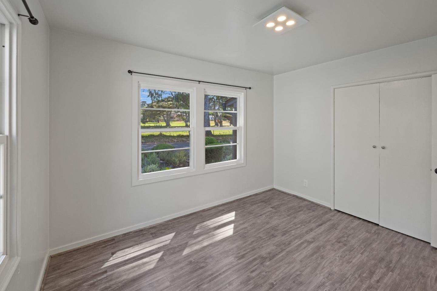 Detail Gallery Image 13 of 35 For 954 Seapalm Ave, Pacific Grove,  CA 93950 - 3 Beds | 1 Baths