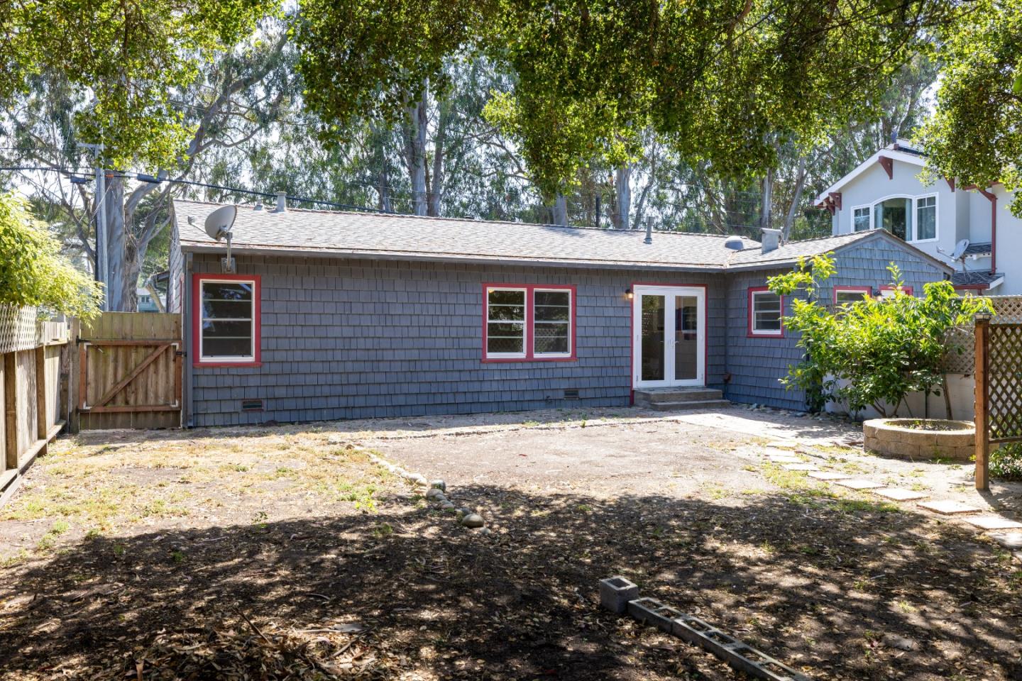 Detail Gallery Image 26 of 35 For 954 Seapalm Ave, Pacific Grove,  CA 93950 - 3 Beds | 1 Baths