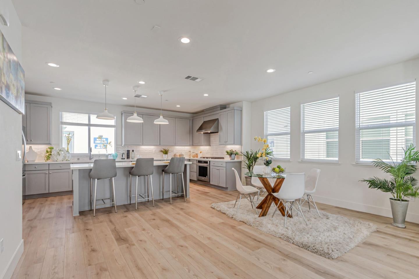 Detail Gallery Image 14 of 43 For 1809 Joshua Tree Cir, Milpitas,  CA 95035 - 4 Beds | 2/2 Baths