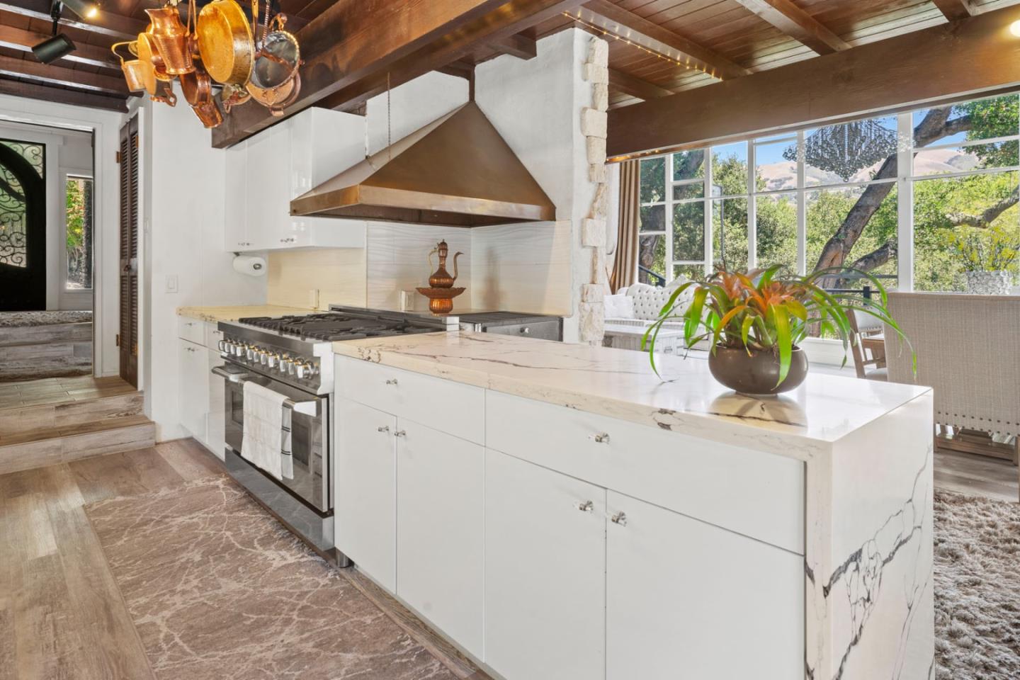 Detail Gallery Image 12 of 48 For 81 E Garzas Rd, Carmel Valley,  CA 93924 - 3 Beds | 3 Baths