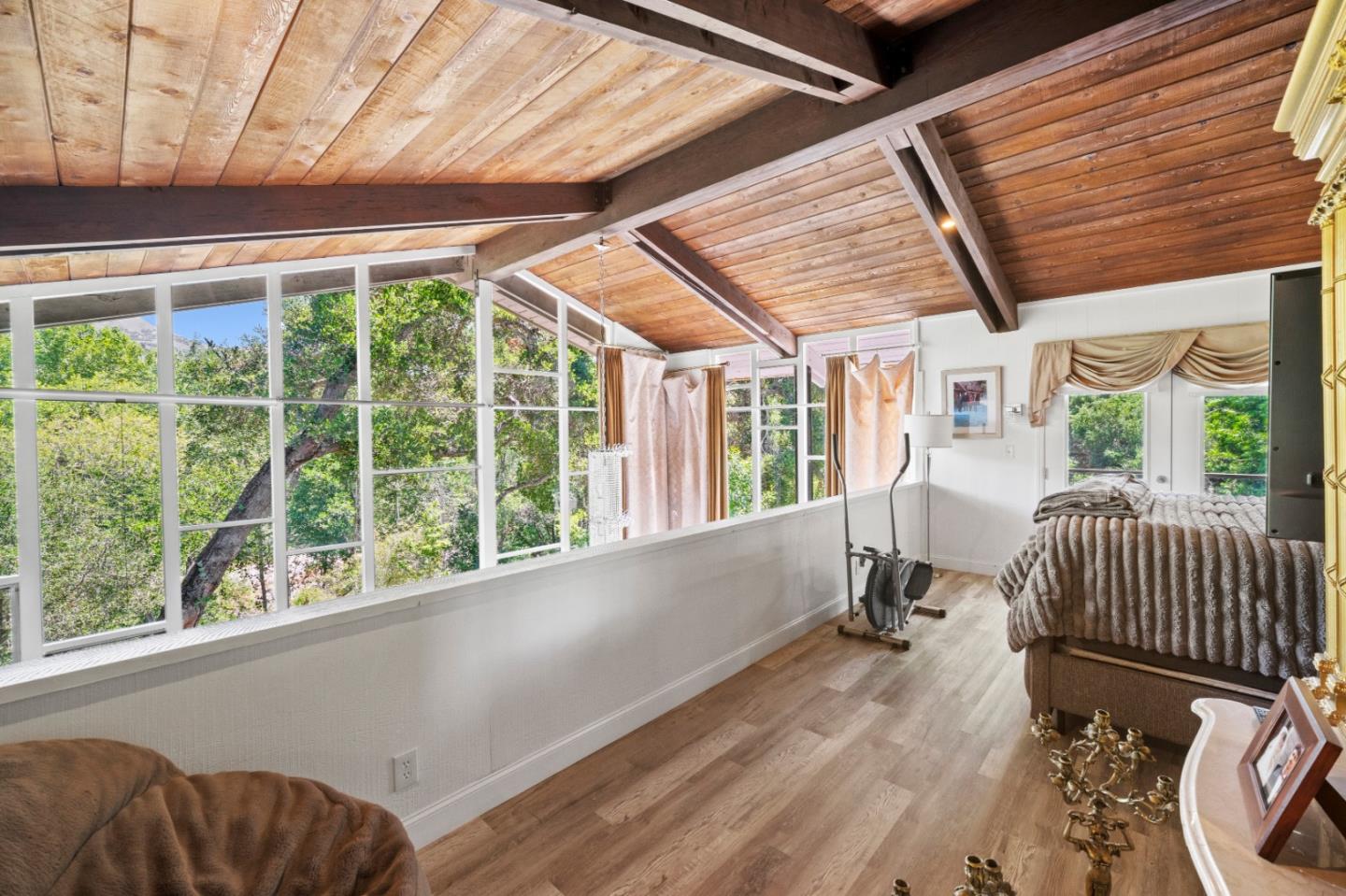Detail Gallery Image 20 of 48 For 81 E Garzas Rd, Carmel Valley,  CA 93924 - 3 Beds | 3 Baths