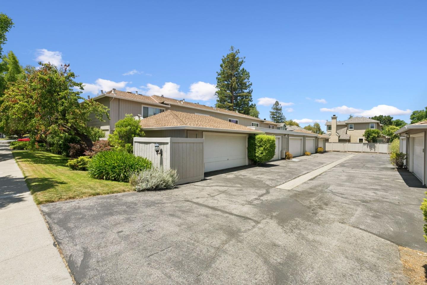 Detail Gallery Image 30 of 41 For 669 Division St, Campbell,  CA 95008 - 3 Beds | 2/1 Baths
