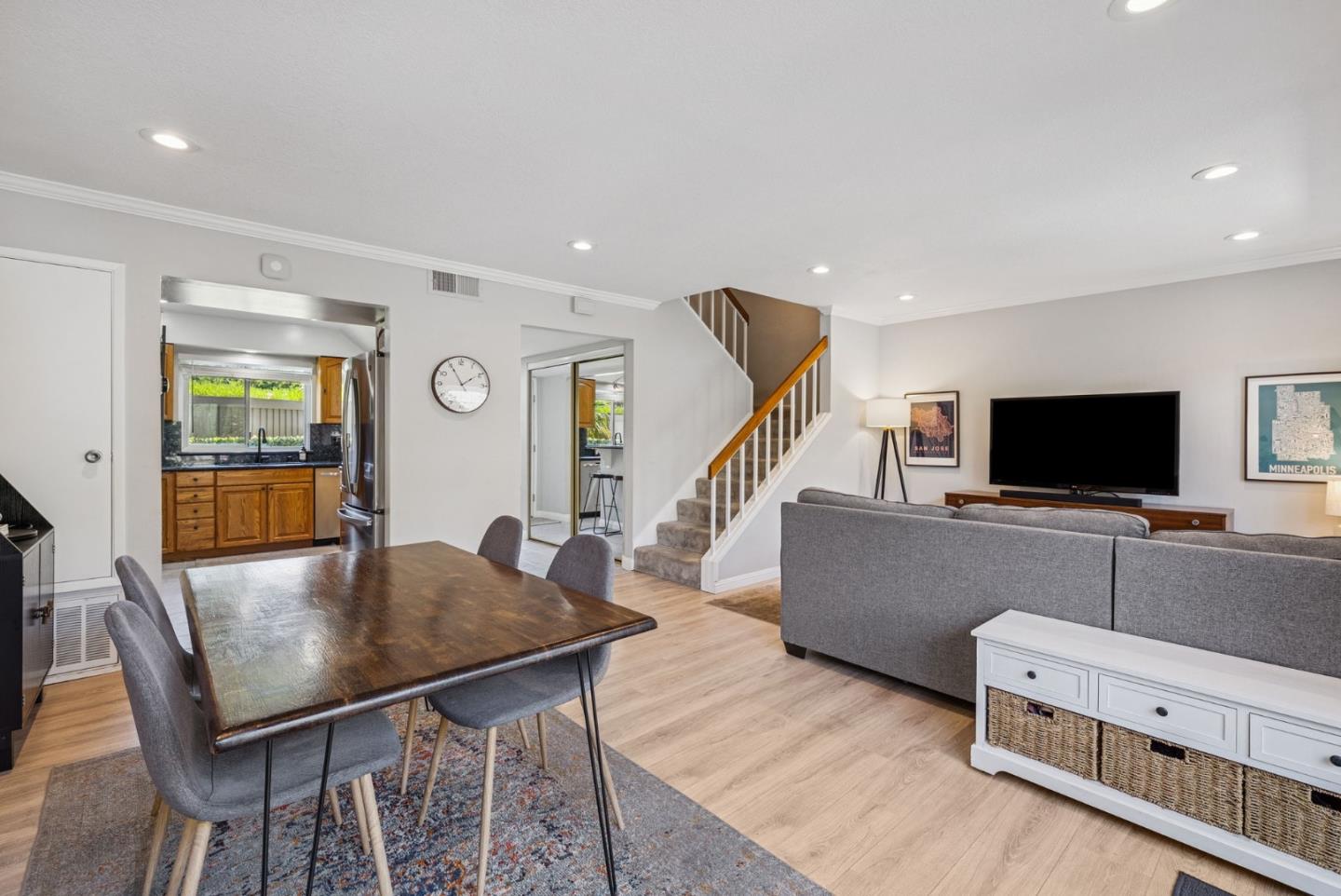 Detail Gallery Image 8 of 41 For 669 Division St, Campbell,  CA 95008 - 3 Beds | 2/1 Baths
