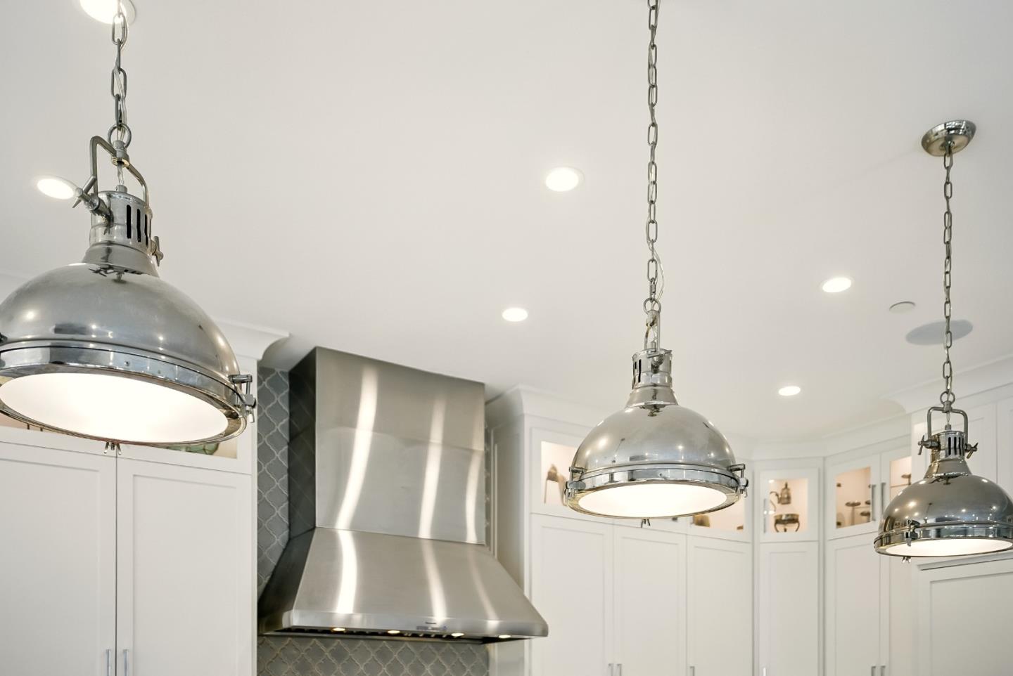 Detail Gallery Image 20 of 106 For 1549 Keesling Ave, San Jose,  CA 95125 - 6 Beds | 4/2 Baths