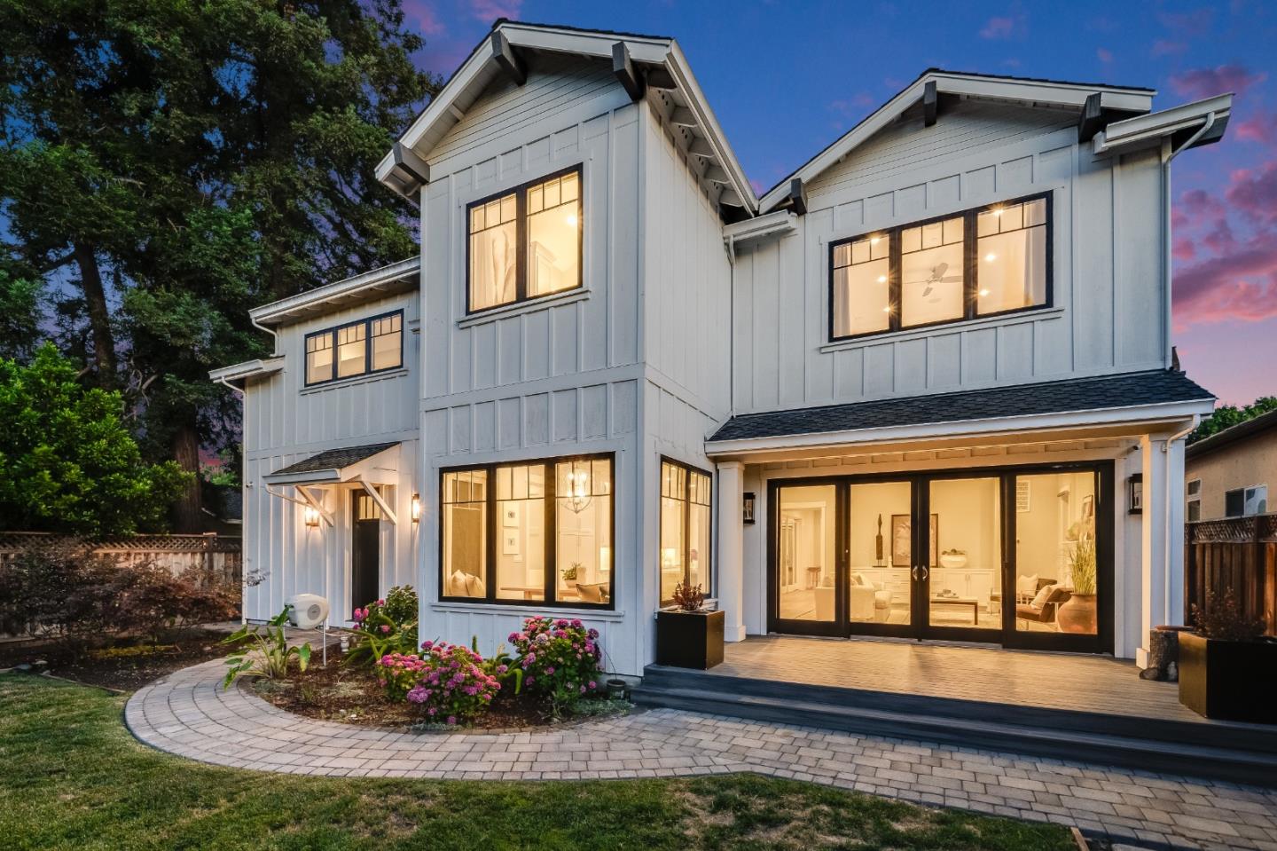 Detail Gallery Image 6 of 106 For 1549 Keesling Ave, San Jose,  CA 95125 - 6 Beds | 4/2 Baths