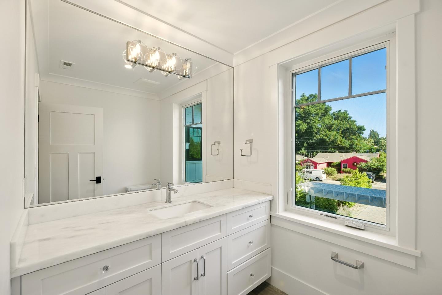 Detail Gallery Image 65 of 106 For 1549 Keesling Ave, San Jose,  CA 95125 - 6 Beds | 4/2 Baths