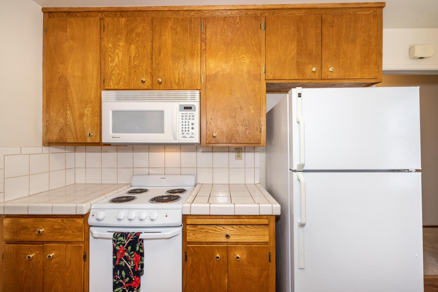 Detail Gallery Image 13 of 47 For 1648 Oak Ave, Redwood City,  CA 94061 - – Beds | – Baths