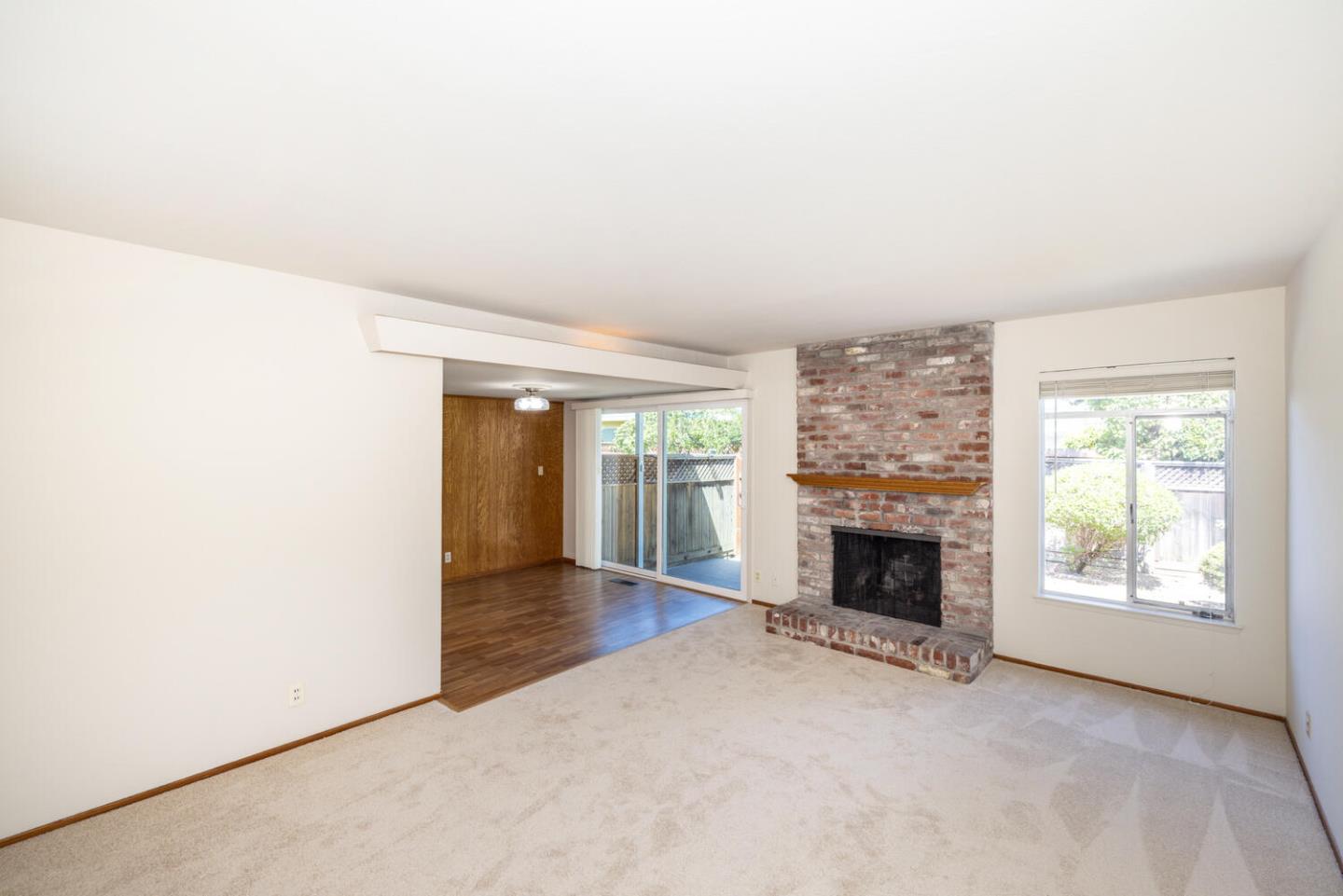 Detail Gallery Image 4 of 47 For 1648 Oak Ave, Redwood City,  CA 94061 - – Beds | – Baths