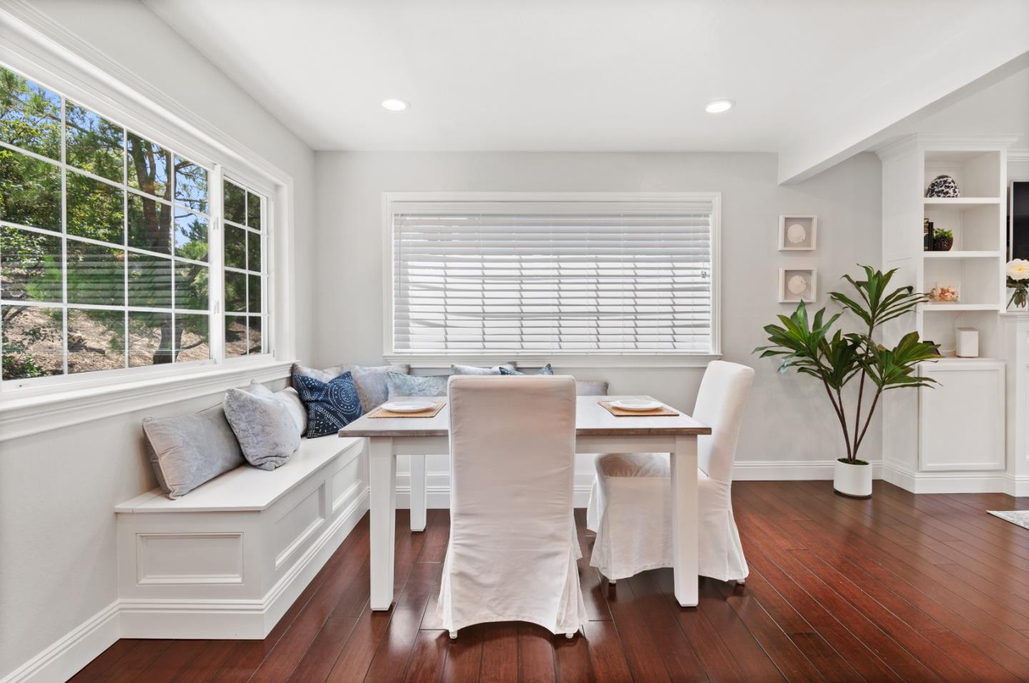 Detail Gallery Image 15 of 51 For 330 Avenue Portola, El Granada,  CA 94018 - 5 Beds | 2 Baths