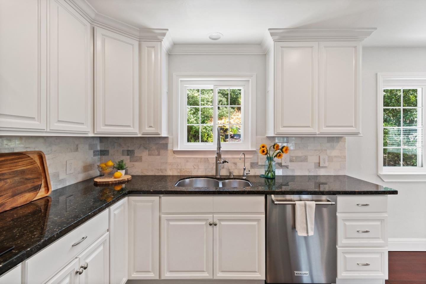Detail Gallery Image 21 of 51 For 330 Avenue Portola, El Granada,  CA 94018 - 5 Beds | 2 Baths
