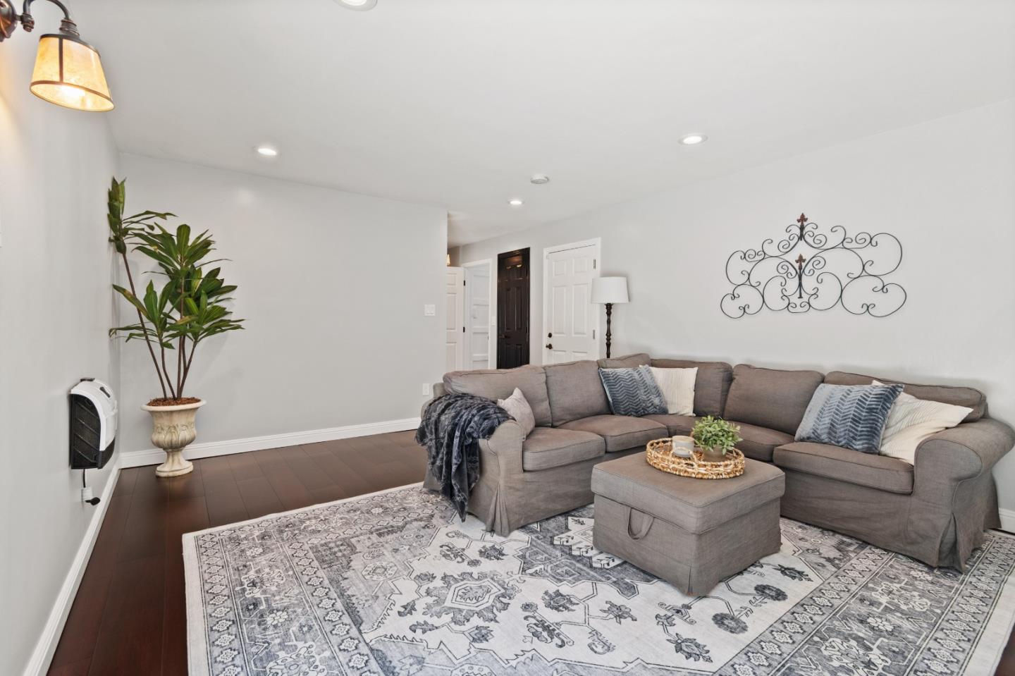 Detail Gallery Image 34 of 51 For 330 Avenue Portola, El Granada,  CA 94018 - 5 Beds | 2 Baths