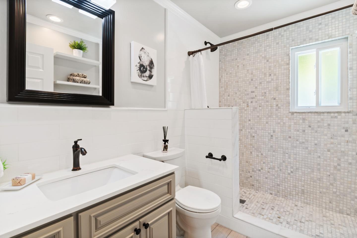 Detail Gallery Image 37 of 51 For 330 Avenue Portola, El Granada,  CA 94018 - 5 Beds | 2 Baths