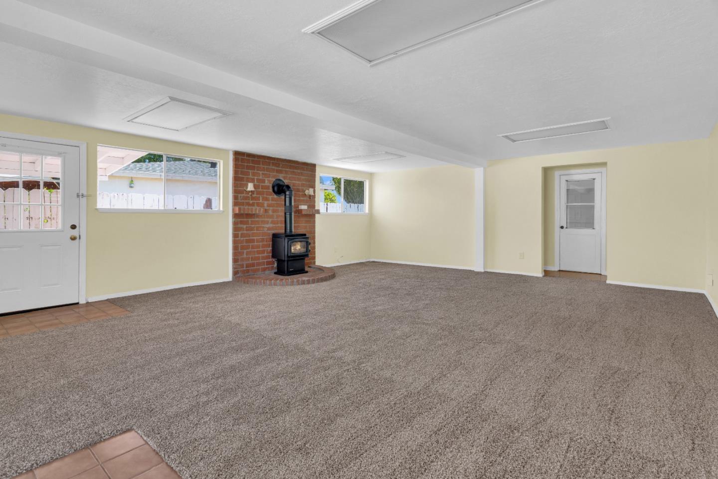Detail Gallery Image 11 of 32 For 45175 Merritt St, King City,  CA 93930 - 3 Beds | 2 Baths