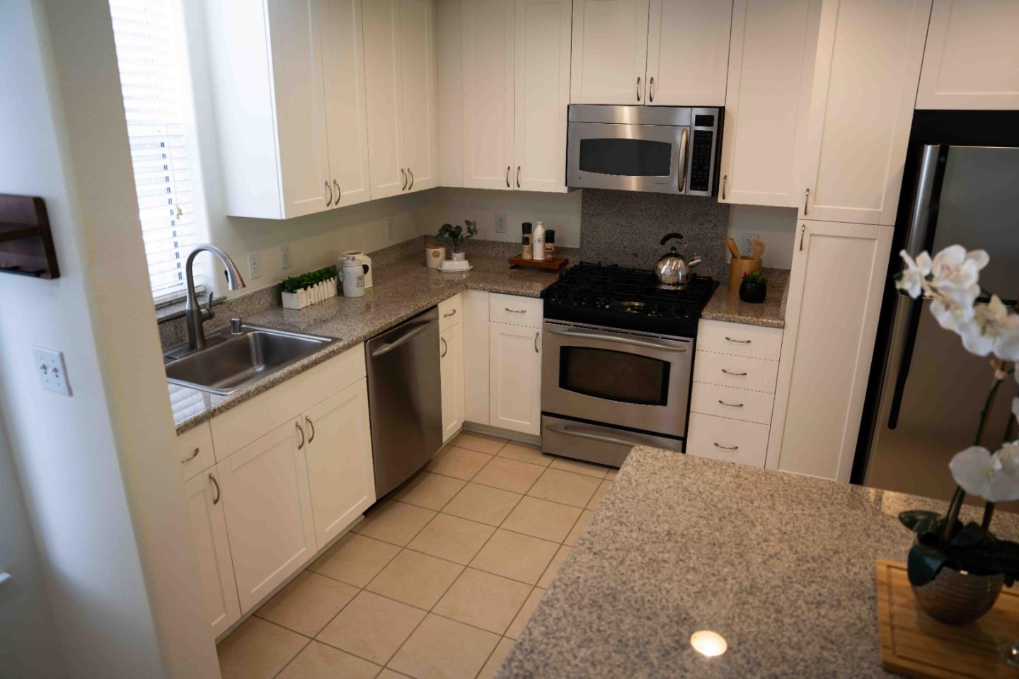 Detail Gallery Image 16 of 39 For 3901 Lick Mill Blvd #305,  Santa Clara,  CA 95054 - 1 Beds | 1 Baths