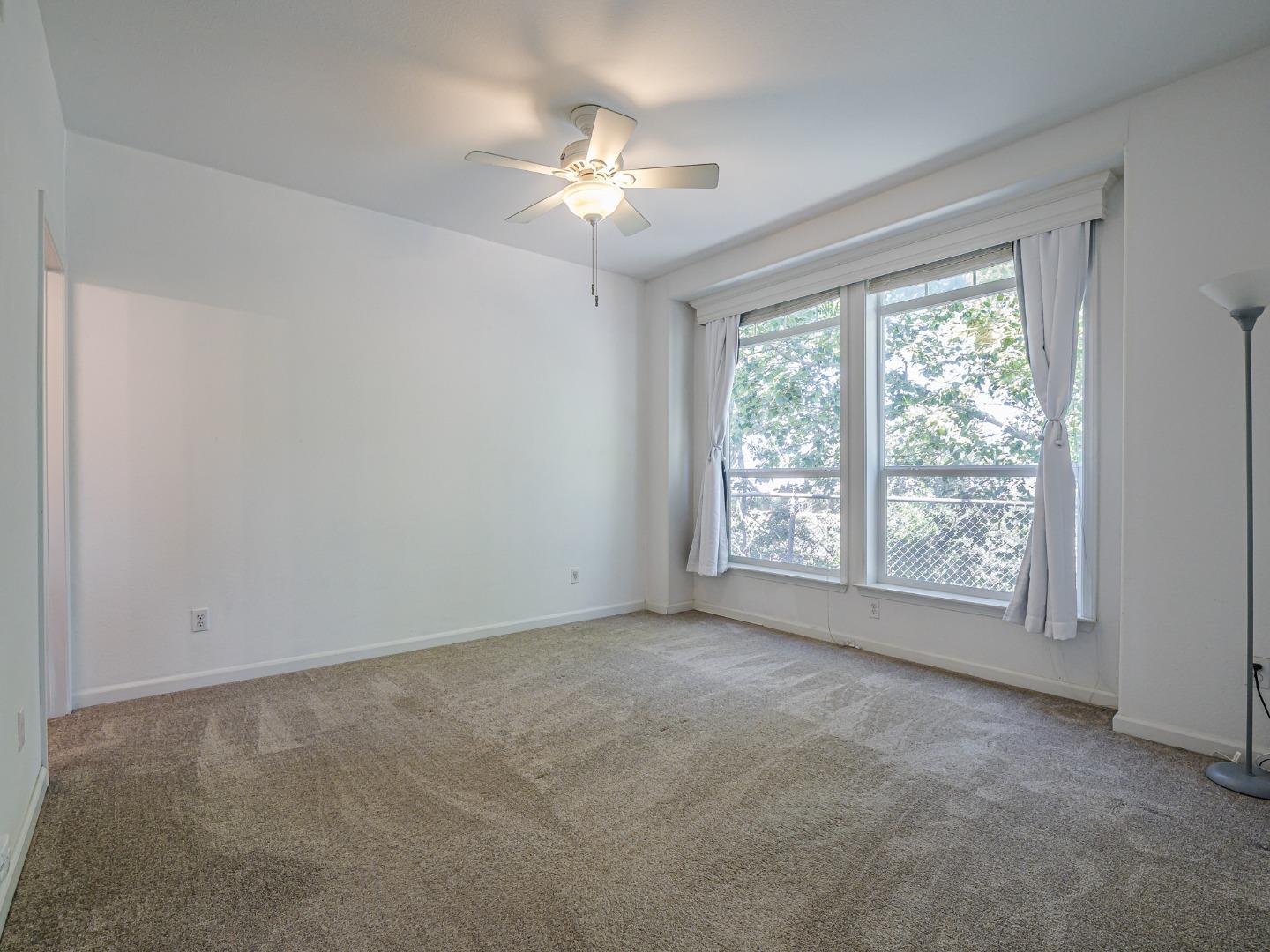 Detail Gallery Image 10 of 59 For 49 Blanca Ln #817,  Watsonville,  CA 95076 - 3 Beds | 2 Baths