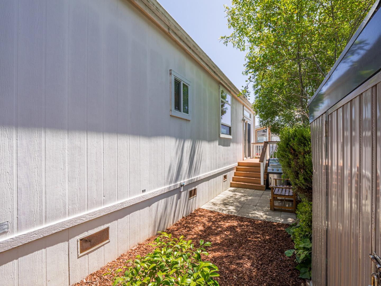Detail Gallery Image 13 of 59 For 49 Blanca Ln #817,  Watsonville,  CA 95076 - 3 Beds | 2 Baths