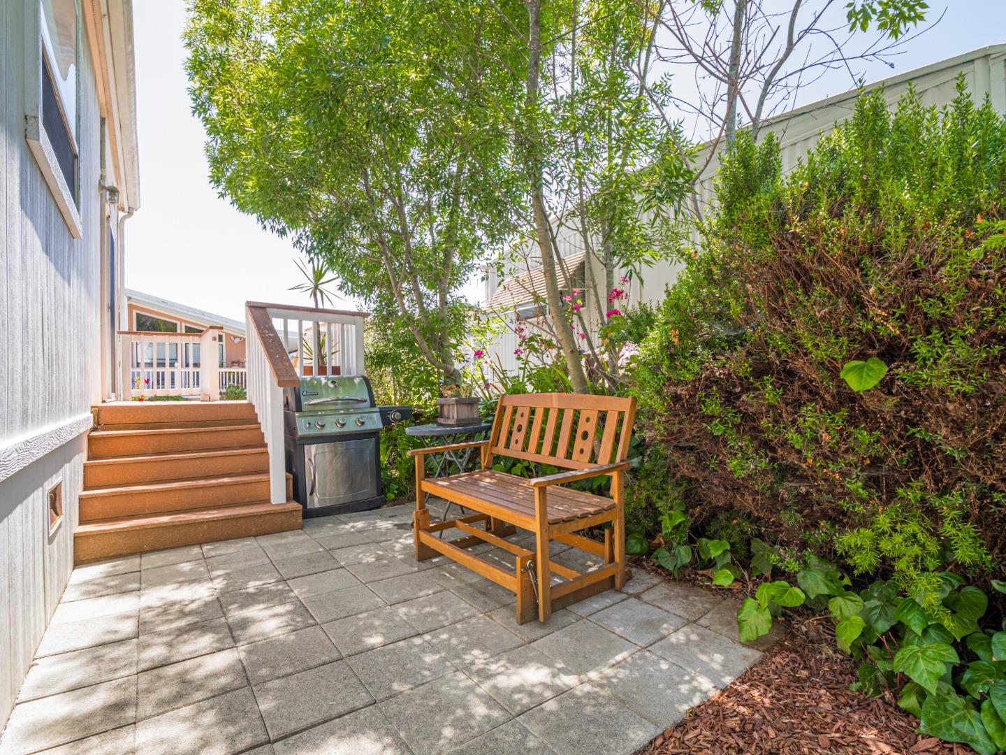 Detail Gallery Image 14 of 59 For 49 Blanca Ln #817,  Watsonville,  CA 95076 - 3 Beds | 2 Baths