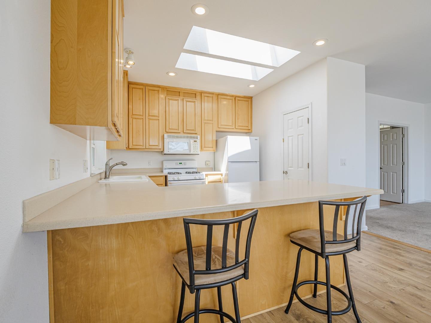 Detail Gallery Image 2 of 59 For 49 Blanca Ln #817,  Watsonville,  CA 95076 - 3 Beds | 2 Baths