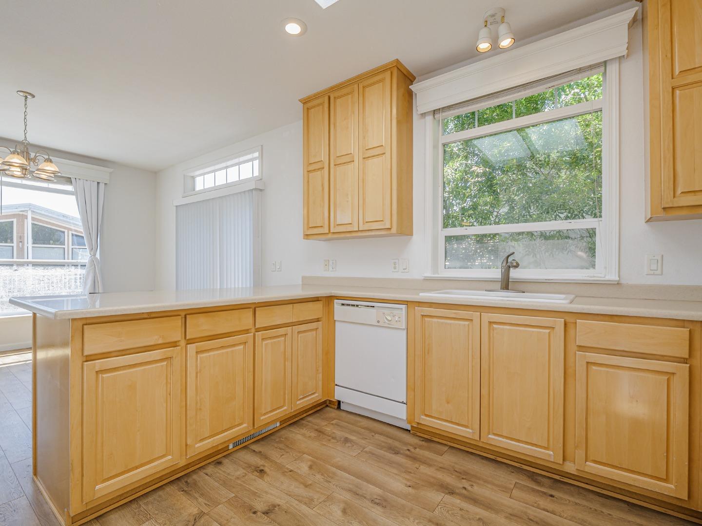 Detail Gallery Image 31 of 59 For 49 Blanca Ln #817,  Watsonville,  CA 95076 - 3 Beds | 2 Baths