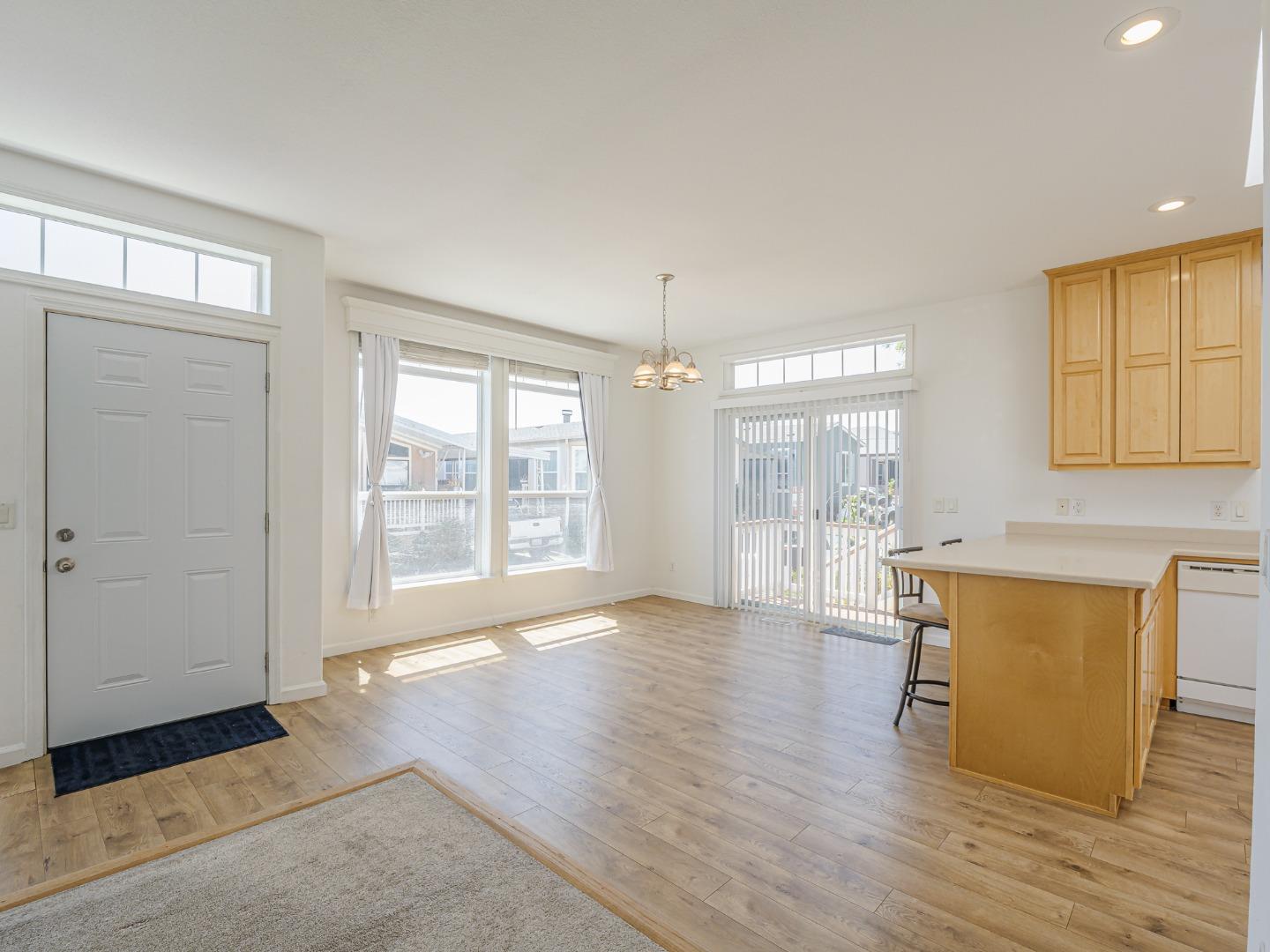 Detail Gallery Image 33 of 59 For 49 Blanca Ln #817,  Watsonville,  CA 95076 - 3 Beds | 2 Baths