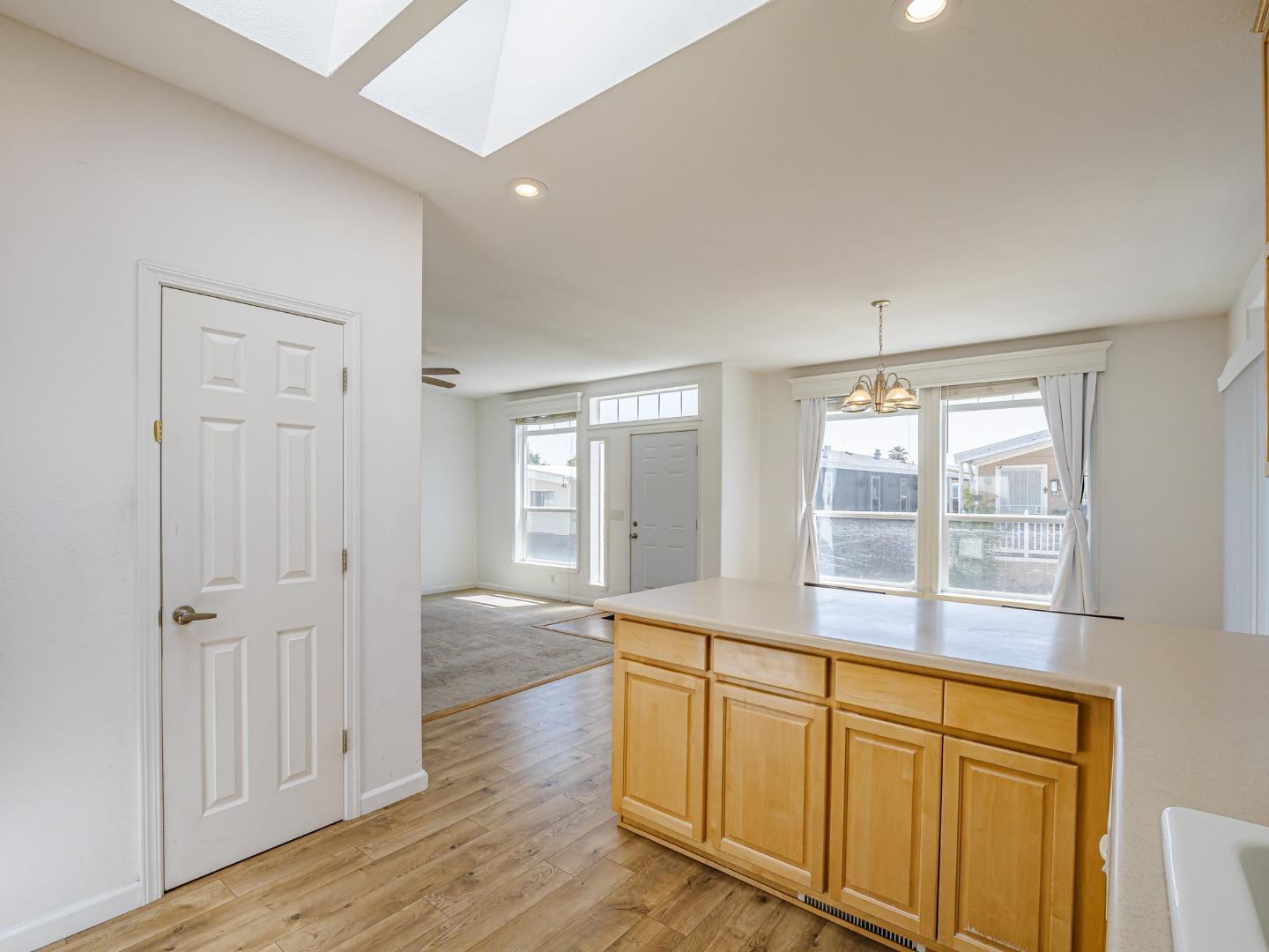 Detail Gallery Image 40 of 59 For 49 Blanca Ln #817,  Watsonville,  CA 95076 - 3 Beds | 2 Baths