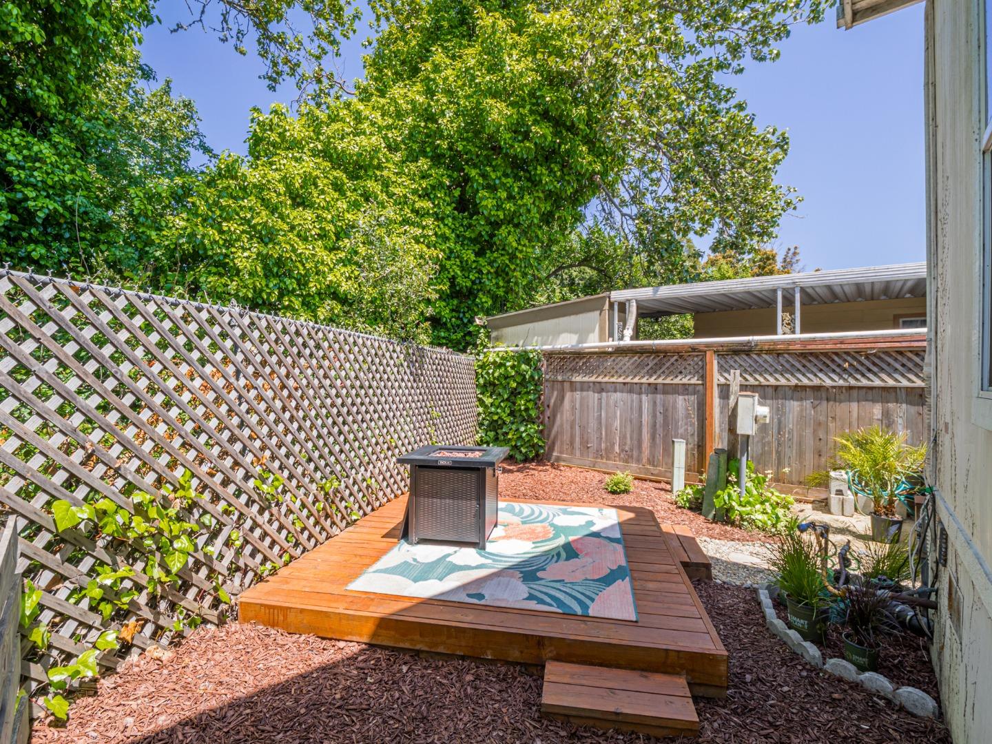 Detail Gallery Image 7 of 59 For 49 Blanca Ln #817,  Watsonville,  CA 95076 - 3 Beds | 2 Baths