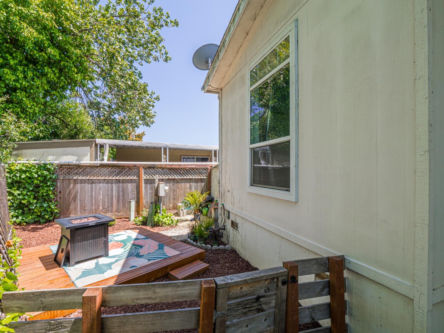 Detail Gallery Image 8 of 59 For 49 Blanca Ln #817,  Watsonville,  CA 95076 - 3 Beds | 2 Baths