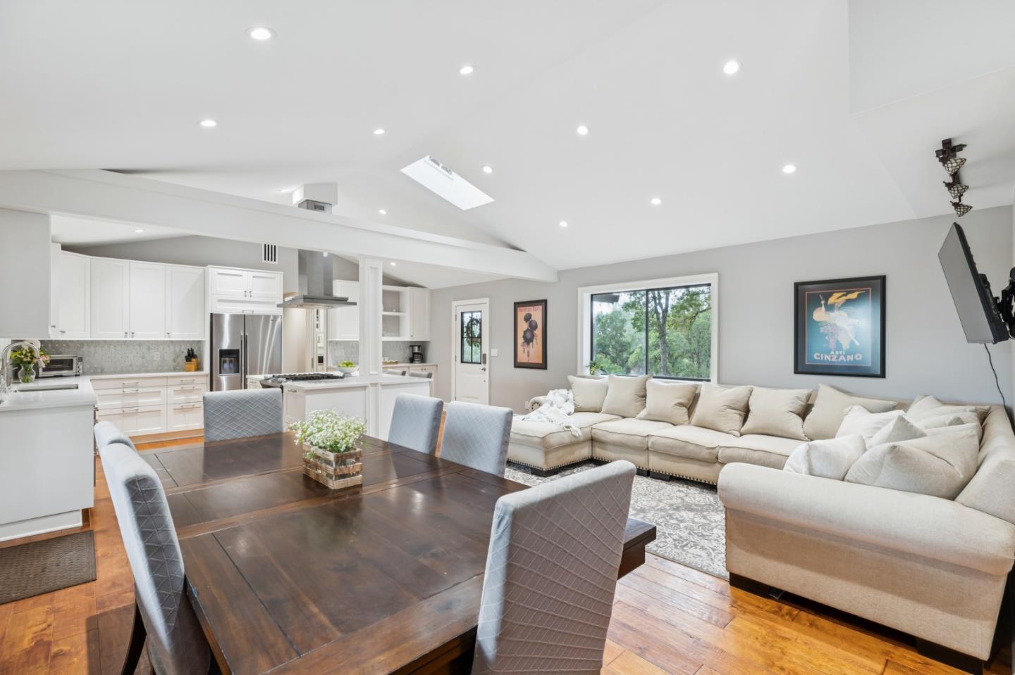 Detail Gallery Image 7 of 37 For 9951 State Highway 193, Placerville,  CA 95667 - 4 Beds | 2 Baths