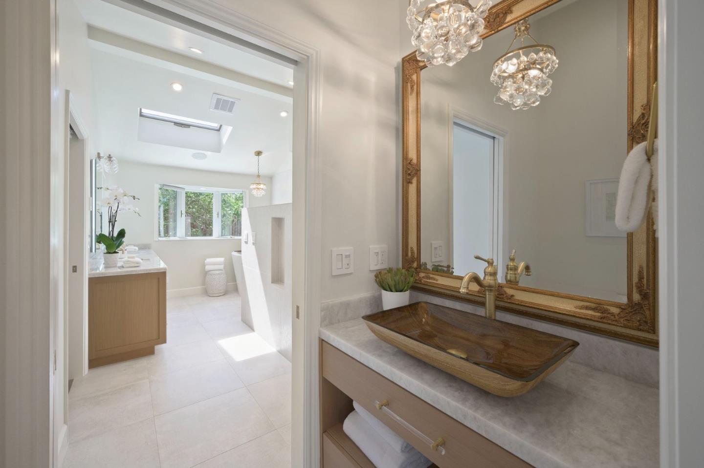 Detail Gallery Image 18 of 37 For 12057 Country Squire Ln, Saratoga,  CA 95070 - 5 Beds | 3/1 Baths