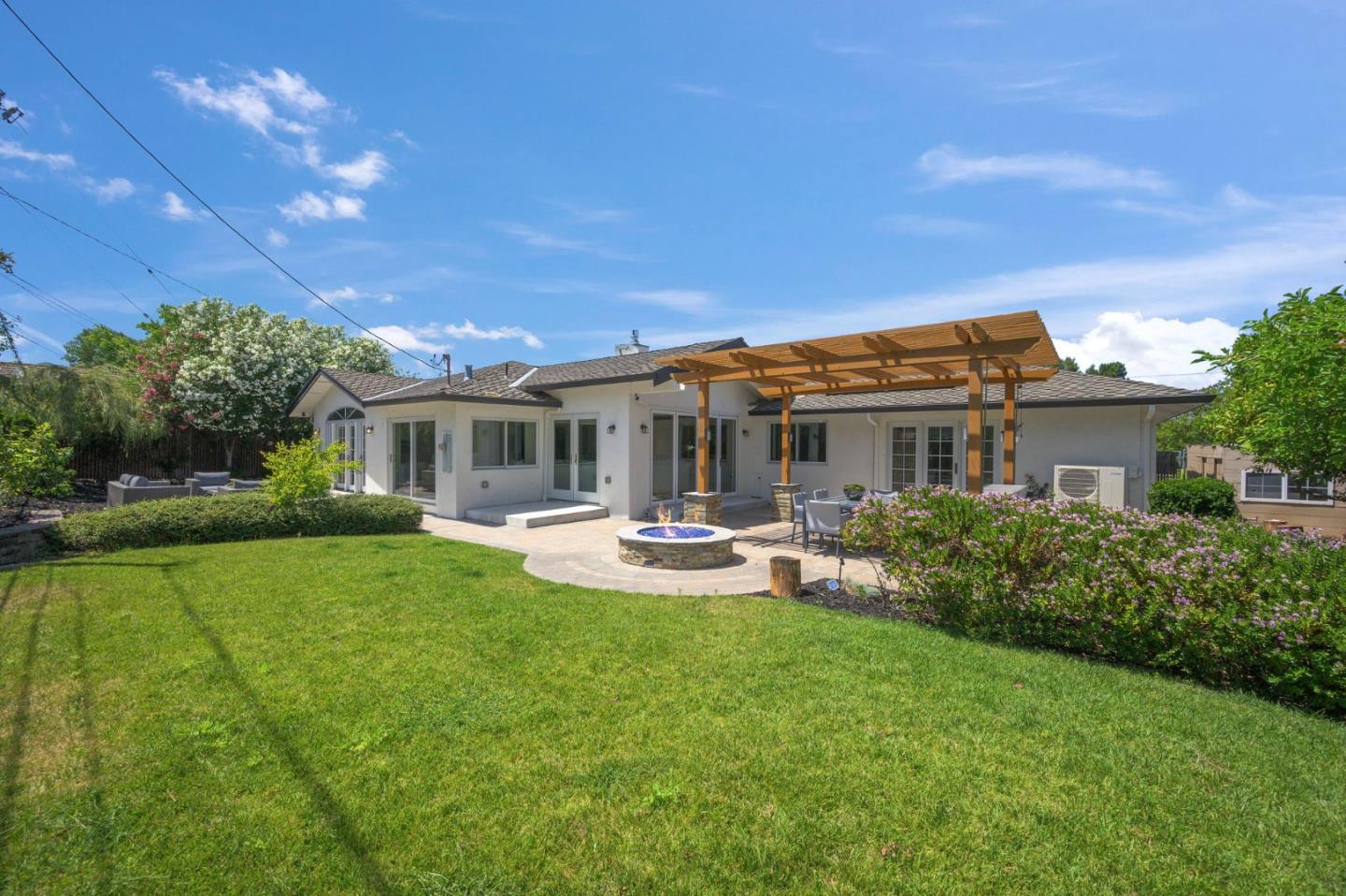 Detail Gallery Image 33 of 37 For 12057 Country Squire Ln, Saratoga,  CA 95070 - 5 Beds | 3/1 Baths