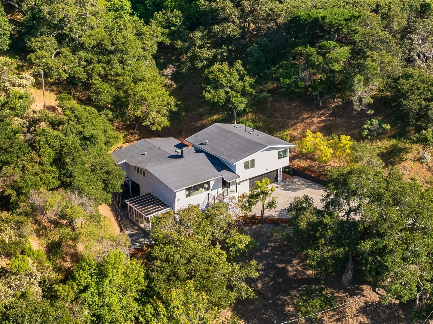 Detail Gallery Image 11 of 79 For 1315 Black Mountain Rd, Hillsborough,  CA 94010 - 4 Beds | 3 Baths