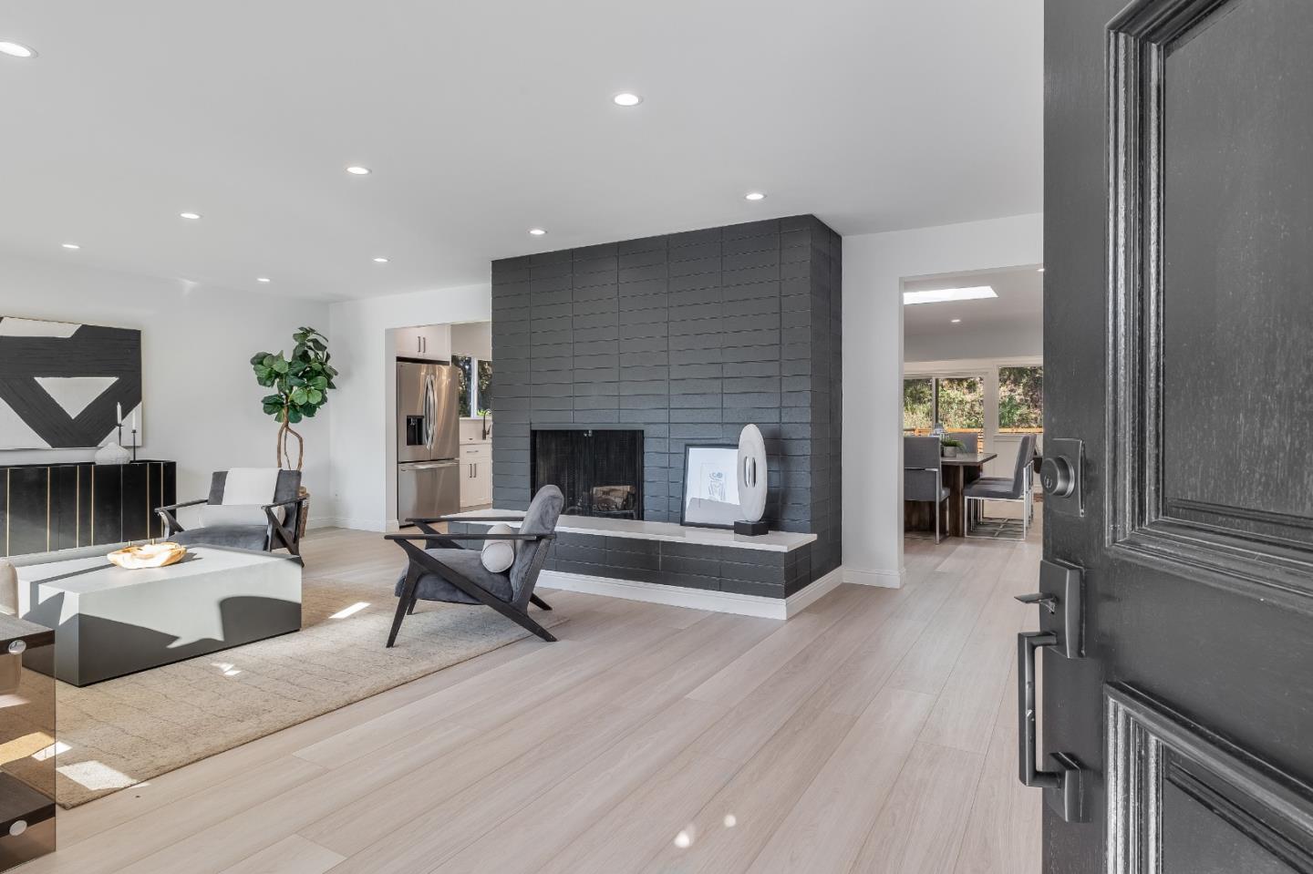 Detail Gallery Image 13 of 79 For 1315 Black Mountain Rd, Hillsborough,  CA 94010 - 4 Beds | 3 Baths