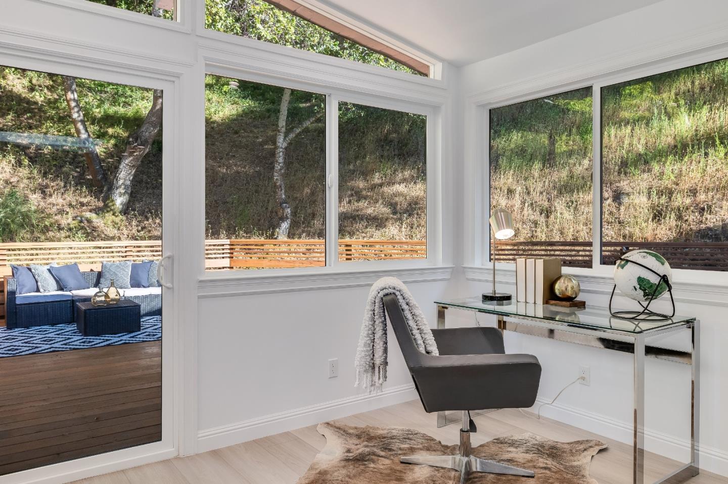 Detail Gallery Image 4 of 79 For 1315 Black Mountain Rd, Hillsborough,  CA 94010 - 4 Beds | 3 Baths