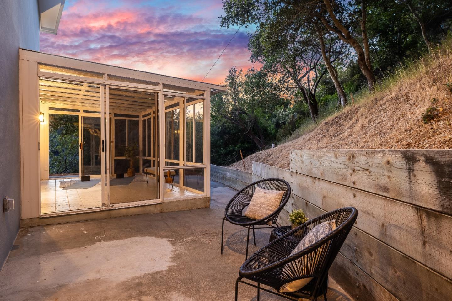 Detail Gallery Image 77 of 79 For 1315 Black Mountain Rd, Hillsborough,  CA 94010 - 4 Beds | 3 Baths