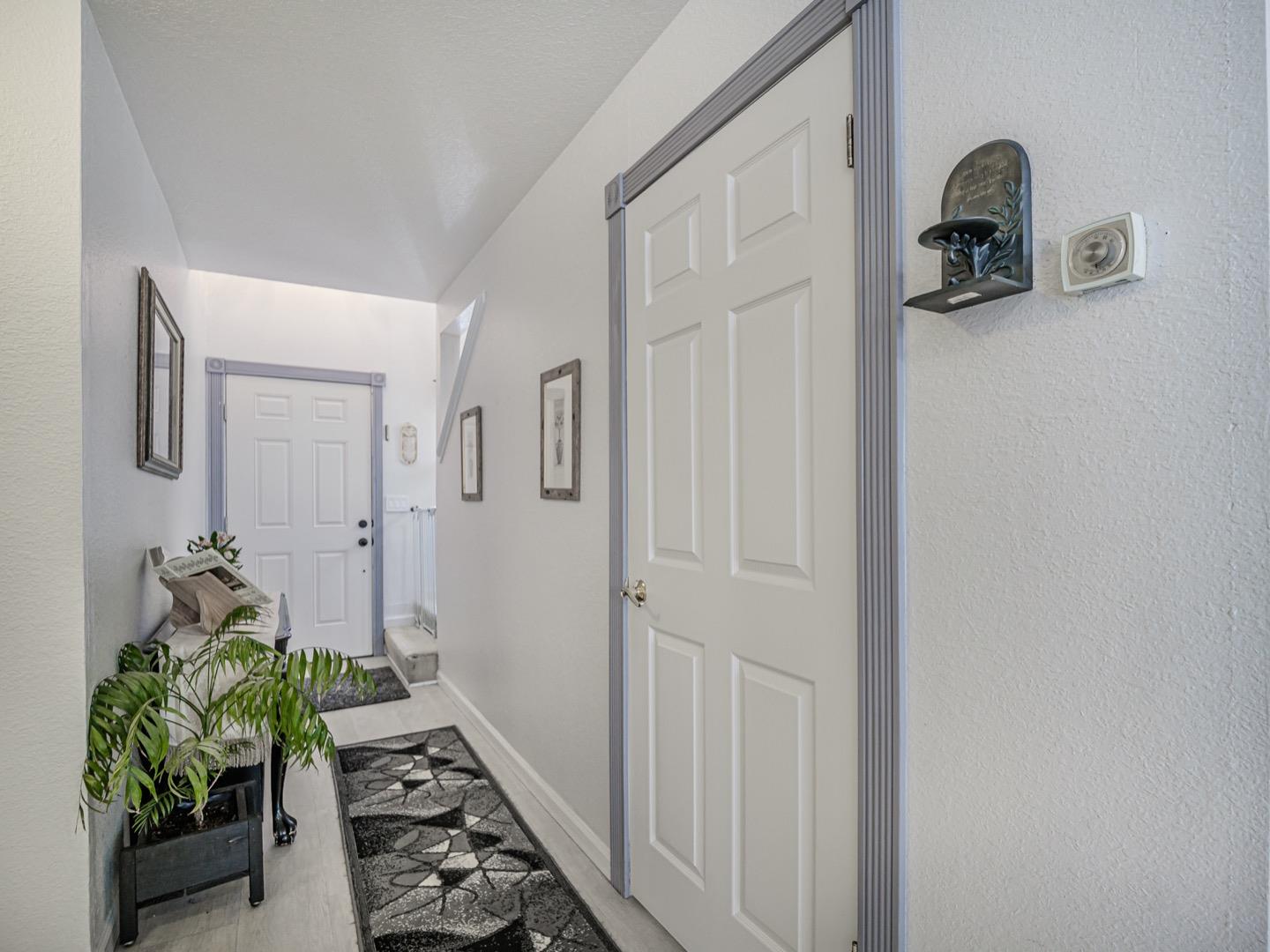 Detail Gallery Image 12 of 24 For 179 Terry Loop, Watsonville,  CA 95076 - 3 Beds | 2/1 Baths